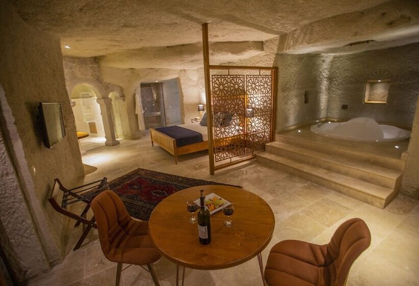 سوئیت رویال, Azure Cave Suites Cappadocia