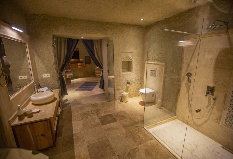 سوئیت رویال, Azure Cave Suites Cappadocia