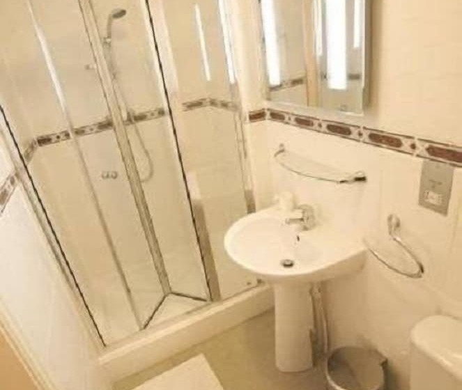 חדר משפחתי דלוקס, Gateway