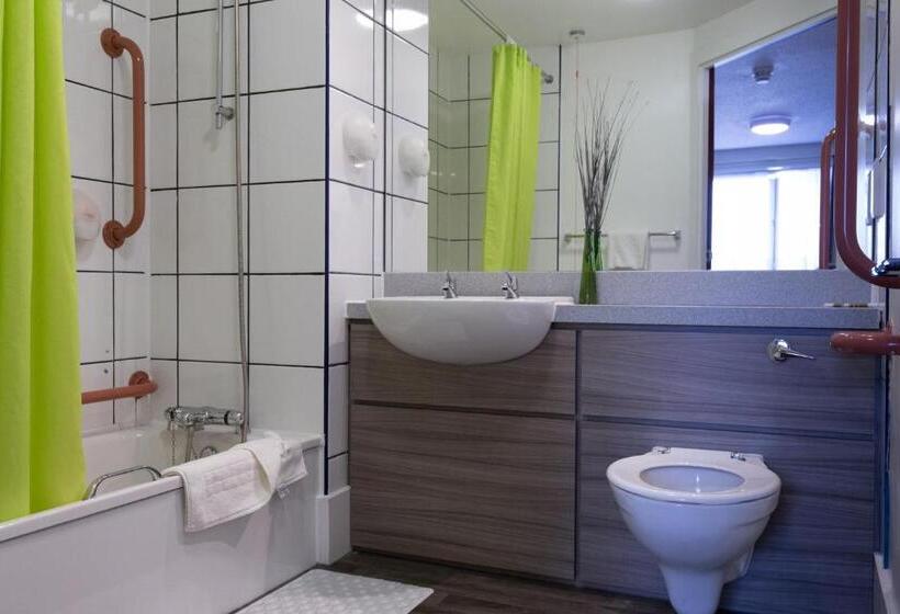 غرفة قياسية لذوى الاحتياجات الخاصة, Hello