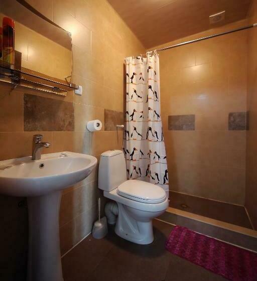 اتاق استاندارد, Kutaisi Globus