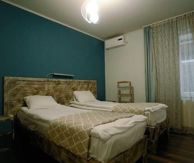 اتاق استاندارد, Kutaisi Globus