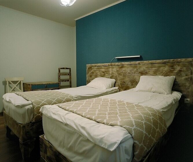 اتاق استاندارد, Kutaisi Globus