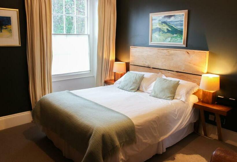 标准间, Llys Meddyg