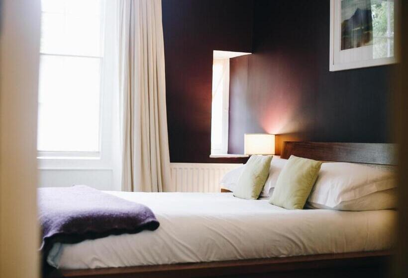 标准间, Llys Meddyg