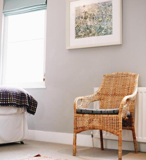 标准间, Llys Meddyg