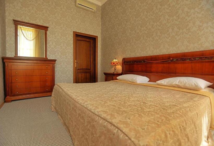 سوئیت راحتی, Ritsa