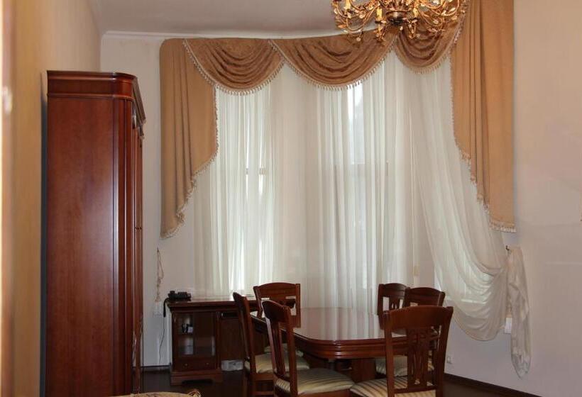 سوییت سوپریور, Ritsa