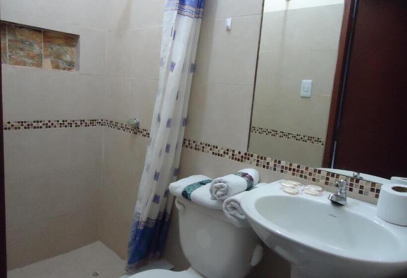 패밀리 룸, Ronabi Beach