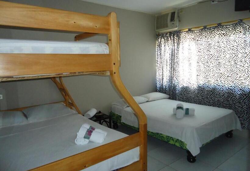 패밀리 룸, Ronabi Beach