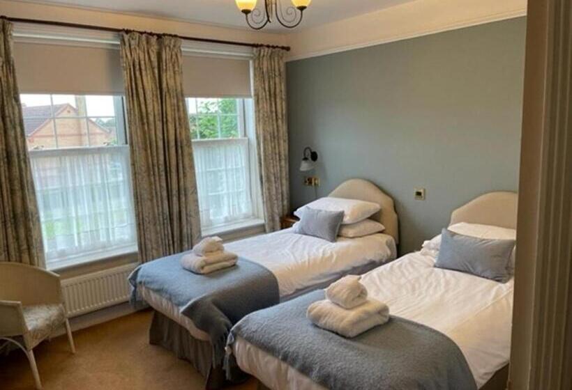 غرفة قياسية, Sherbourne House