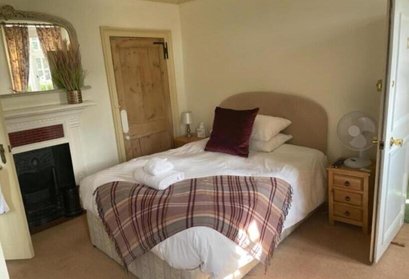 غرفة قياسية, Sherbourne House