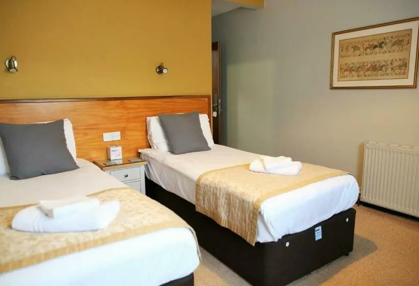 Standard Room, Tricky S