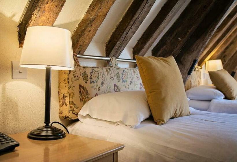 غرفة قياسية, Waveney House