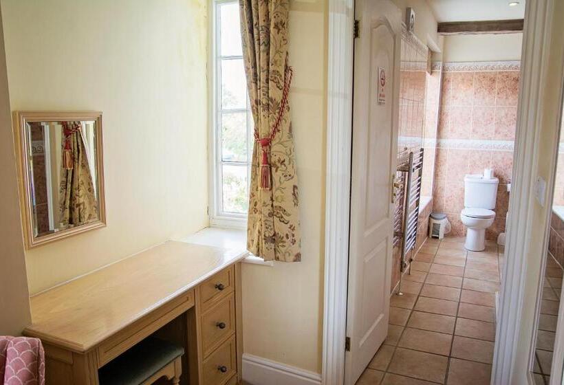 디럭스 룸, Waveney House