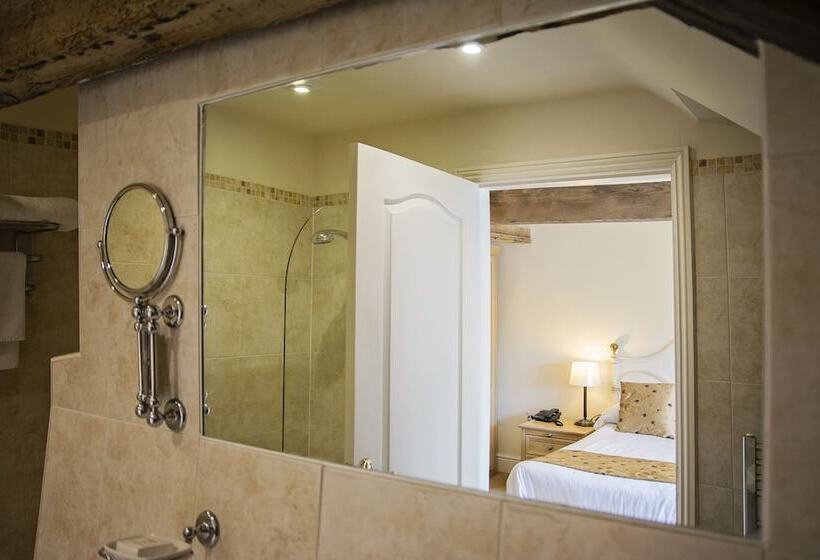 수피리어 룸, Waveney House