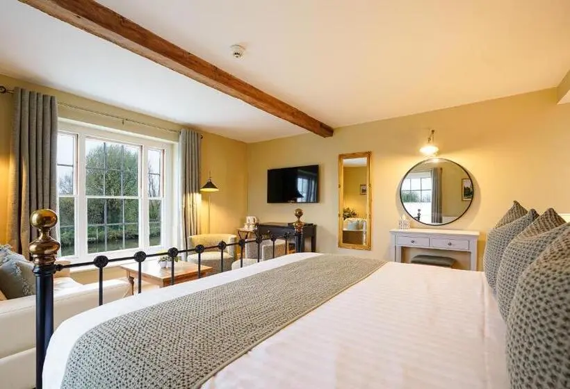 スーペリアースイート, Waveney House