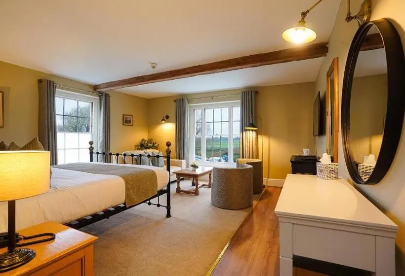 スーペリアースイート, Waveney House