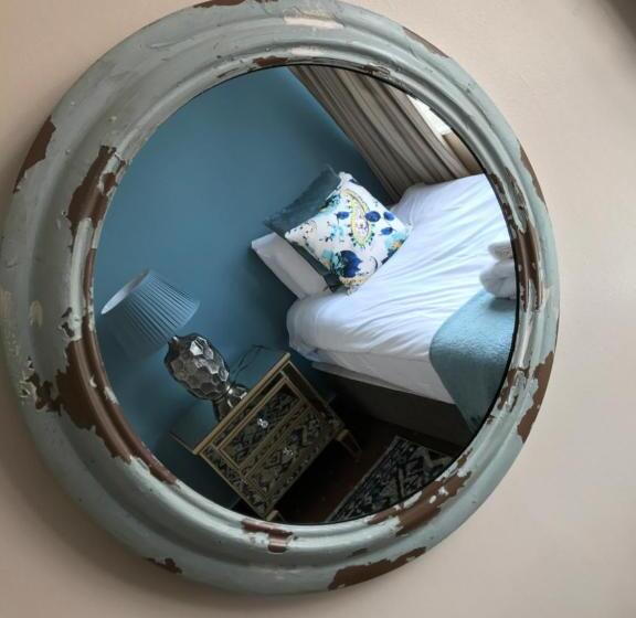 スタンダードシングルルーム, Wroxham