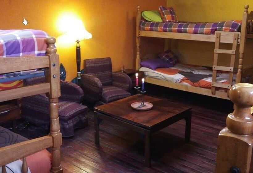 Yatak Paylaşımlı Oda, Hostal Huanacauri