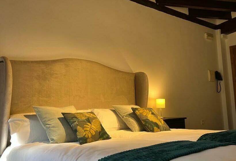 اتاق استاندارد, Mercader De Sedas