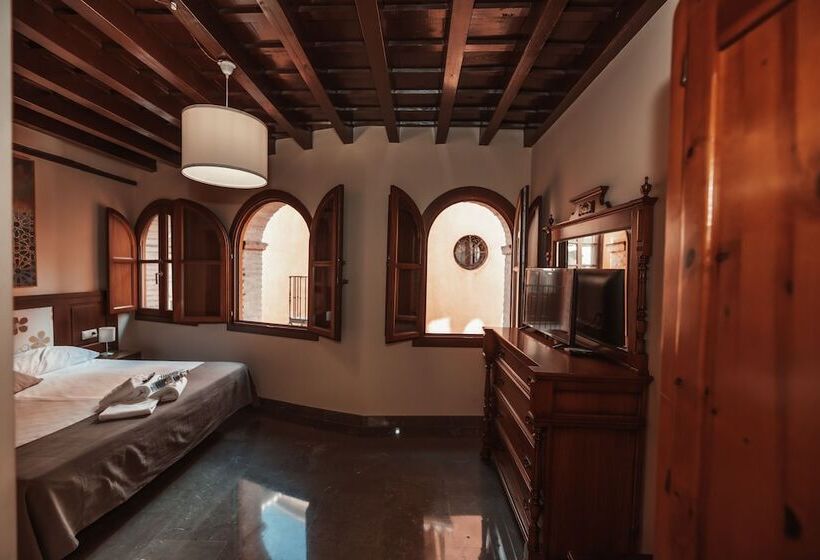 اتاق استاندارد, Mercader De Sedas