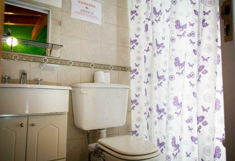 اتاق استاندارد سه نفره, Carlos Paz Hostel&suites