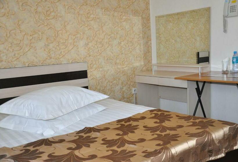 اتاق استاندارد, Astina