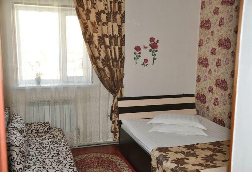 اتاق استاندارد, Astina