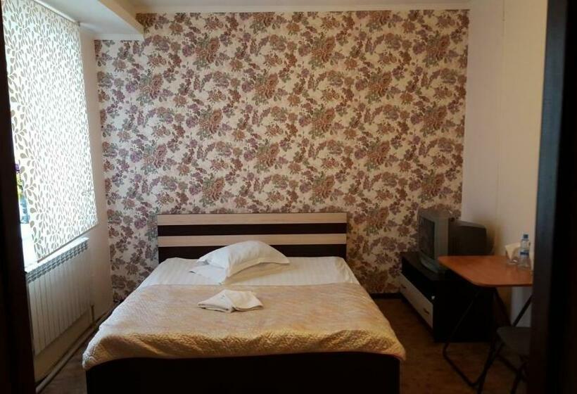 اتاق استاندارد, Astina