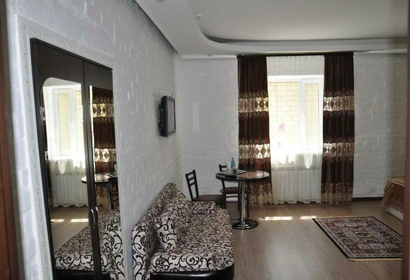 اتاق راحتی, Astina