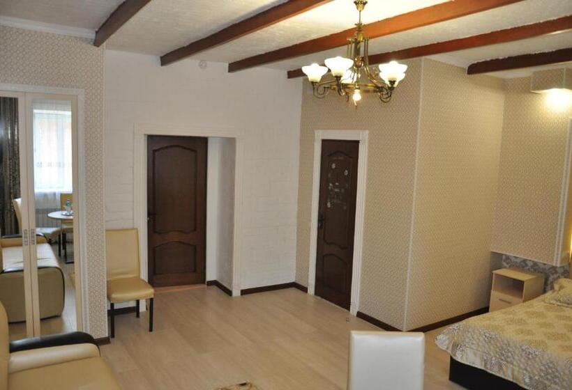 اتاق راحتی, Astina