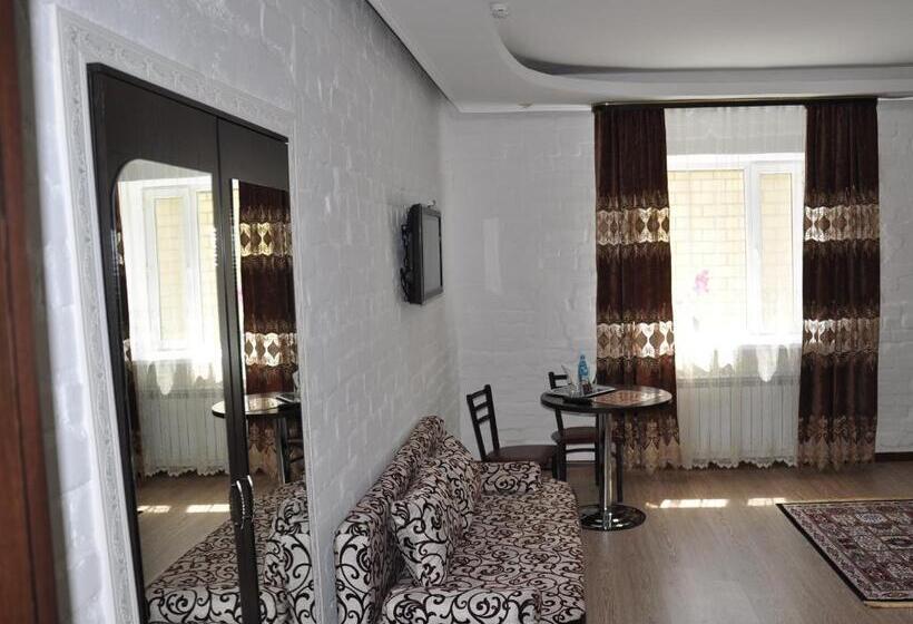 اتاق راحتی, Astina