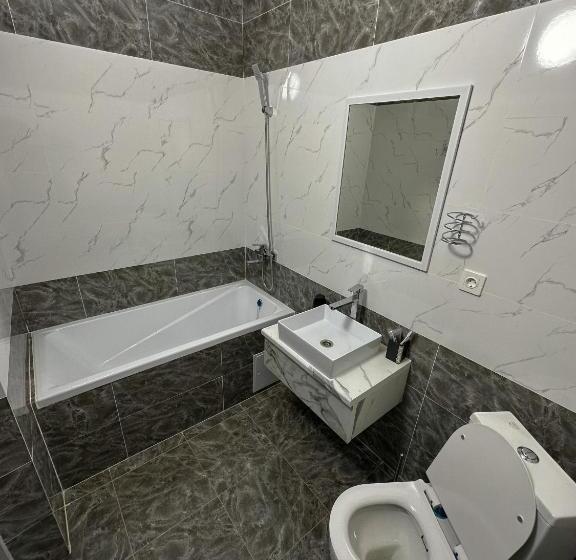 آپارتمان 1 خوابه, Astina