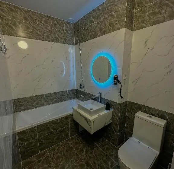 آپارتمان 1 خوابه, Astina
