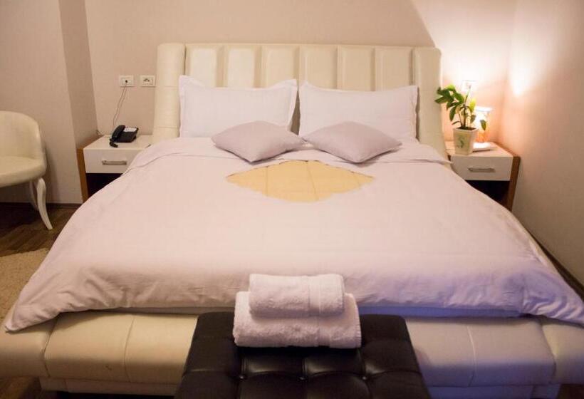 חדר קומפורט, Bylis