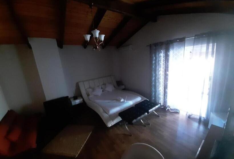 舒适型房间, Bylis