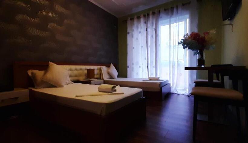 غرفة قياسية مزوَّدة بشُرفة, Bylis