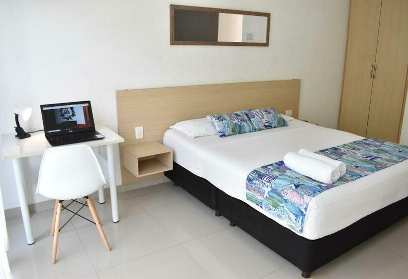 プールビュースタンダードルーム, Color House Santa Marta