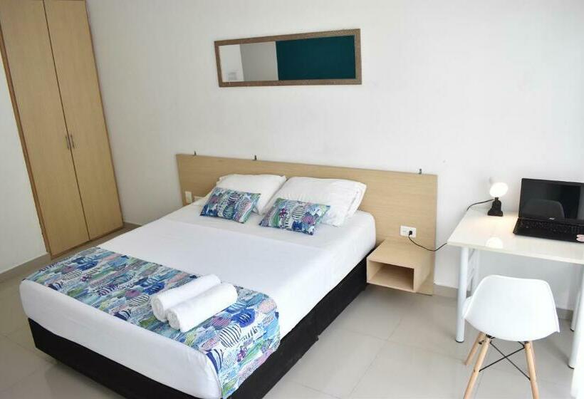 プールビュースタンダードルーム, Color House Santa Marta