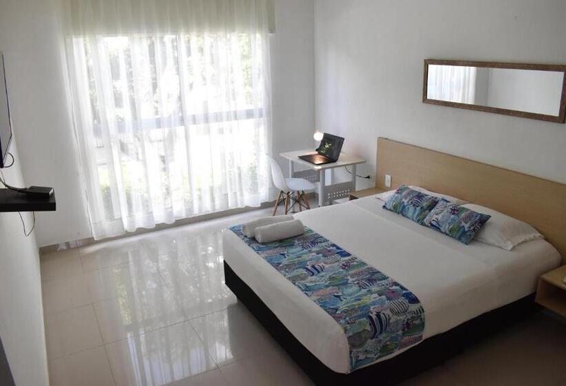 プールビュースタンダードルーム, Color House Santa Marta