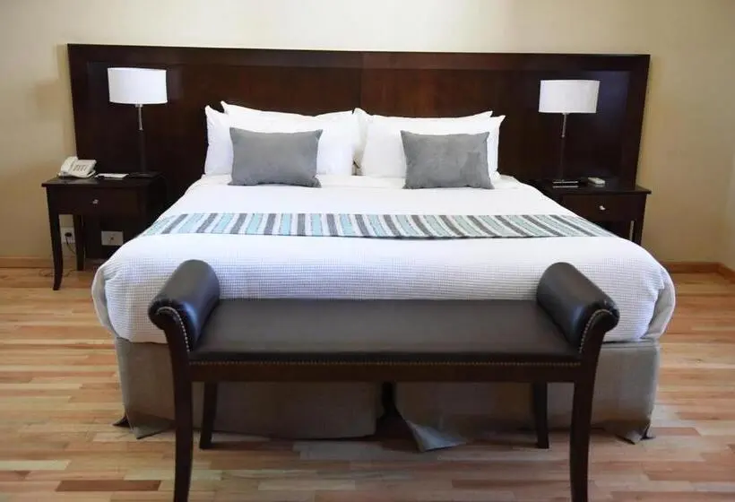 スーペリアースイート, Howard Johnson Resort & Spa Escobar