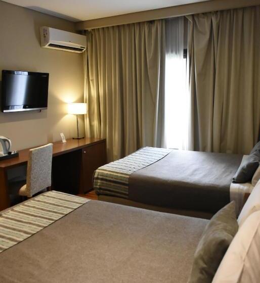 스탠다드 룸, Howard Johnson Resort & Spa Escobar