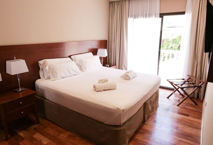 Люкс Superior, Howard Johnson Resort & Spa Escobar
