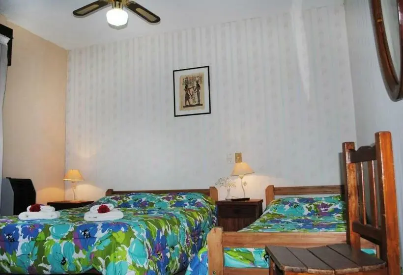 اتاق استاندارد سه نفره, Ibiza