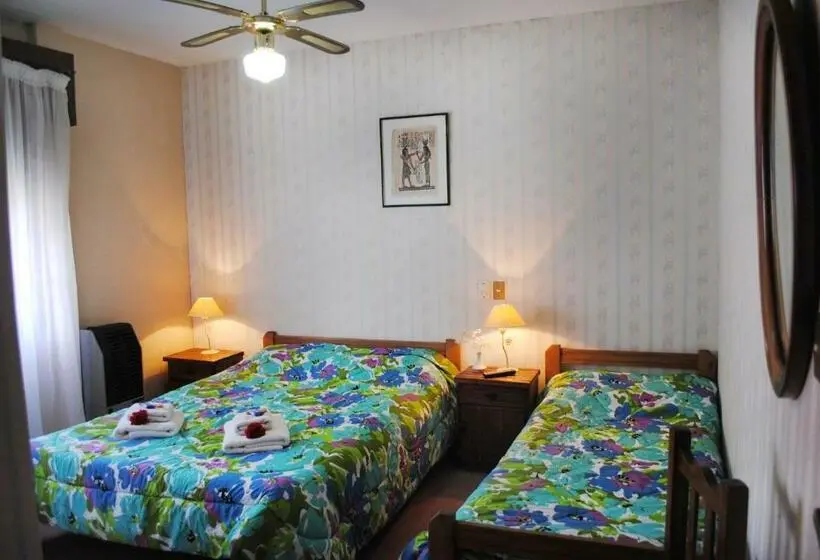 اتاق استاندارد سه نفره, Ibiza
