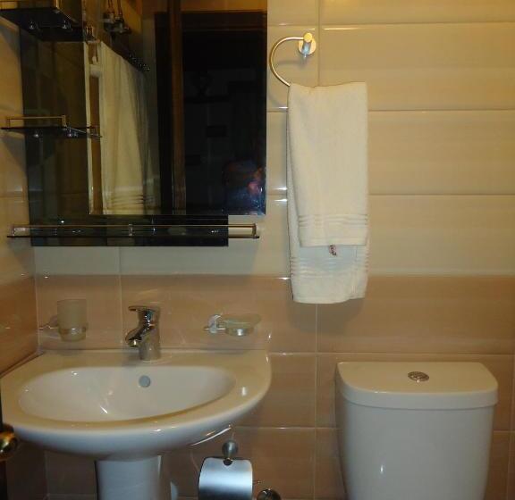 标准单人间, Klea