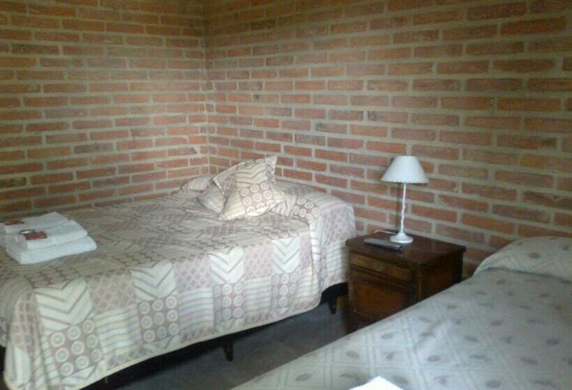 标准三人间, Las Termas