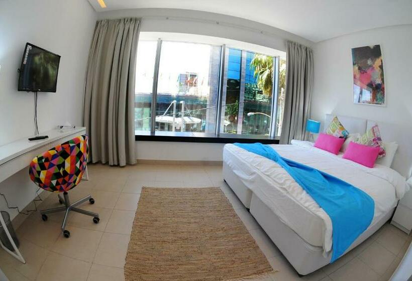 اتاق لوکس, Prime