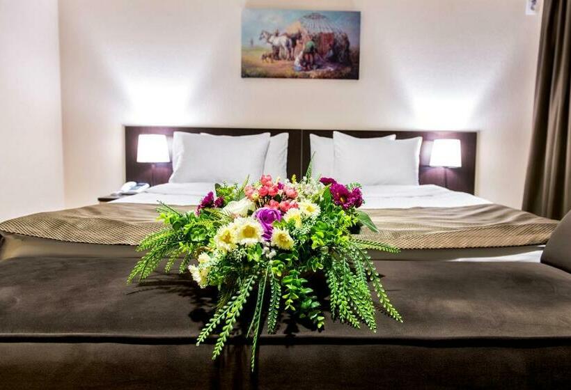 سوییت, Shymkent Grand